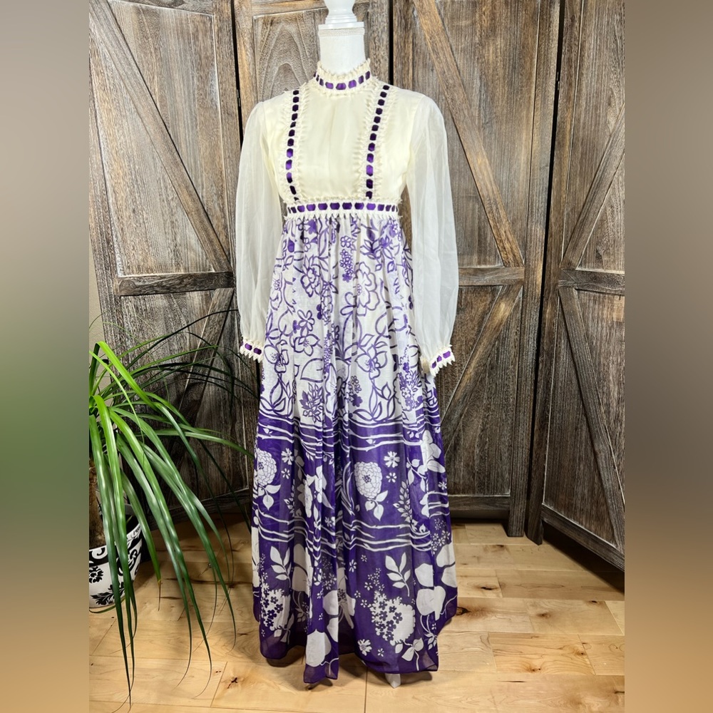 Vintage Formal Gown‎